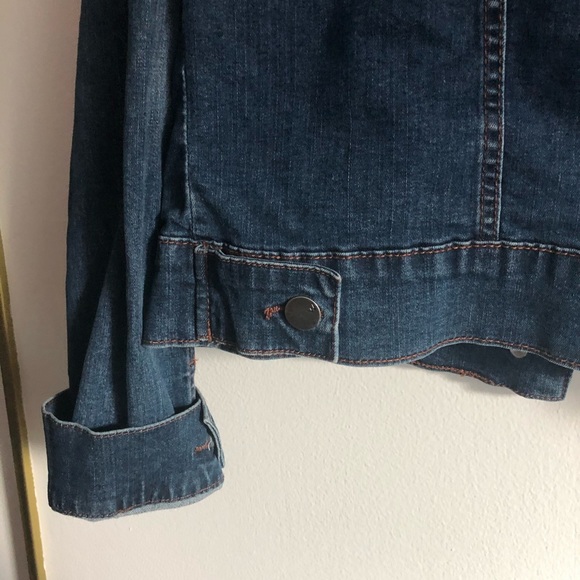 Jean jacket - Picture 6 of 8